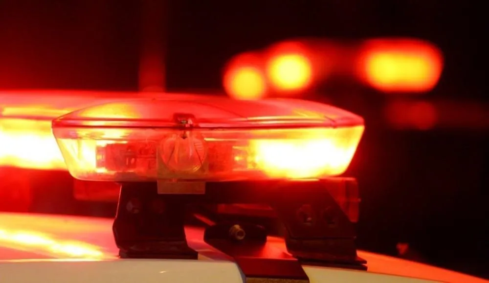 Adolescente morre após acidente entre moto e ônibus em Itaúna