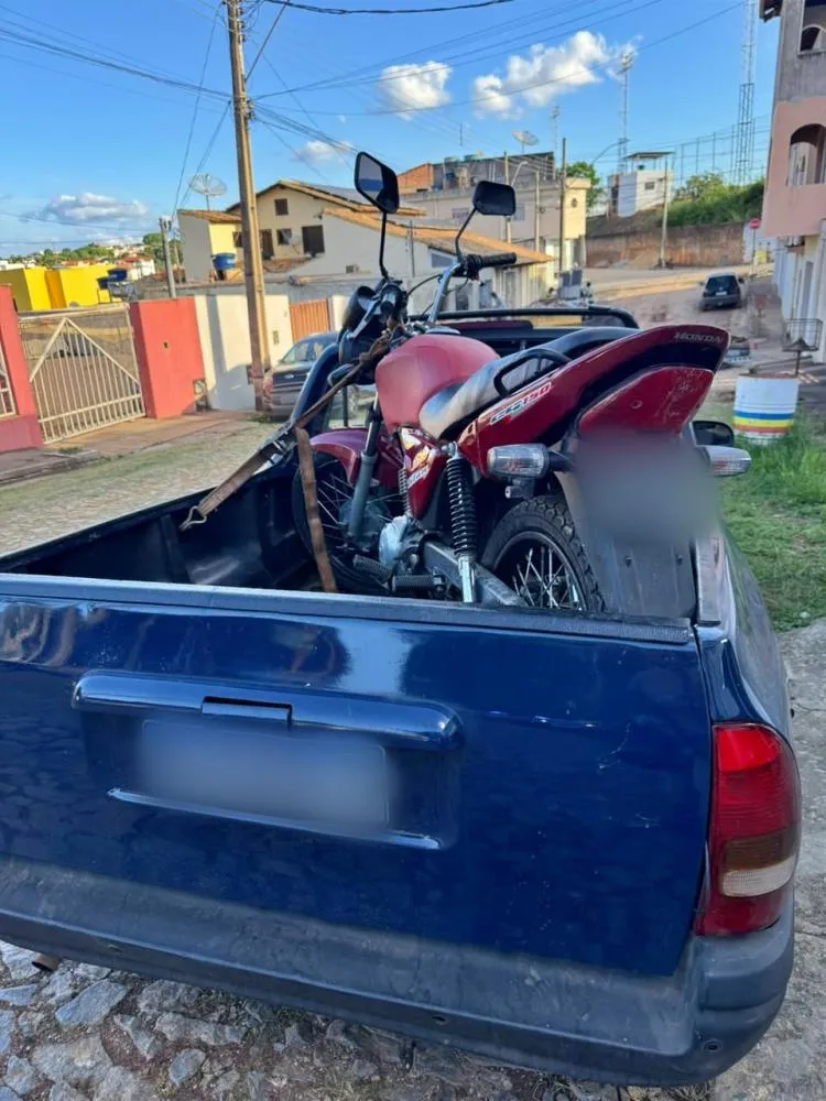 Homem é preso com motocicleta adulterada no bairro Lavrado, em Pitangui